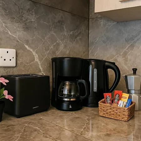 شقة Summer Breeze 3 Bedroom Family Maisonette With Sunny Terrace In - By Getawaysmalta