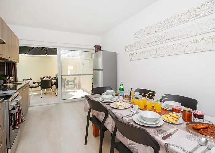 Summer Breeze 3 Bedroom Family Maisonette With Sunny Terrace In - By Getawaysmalta *
