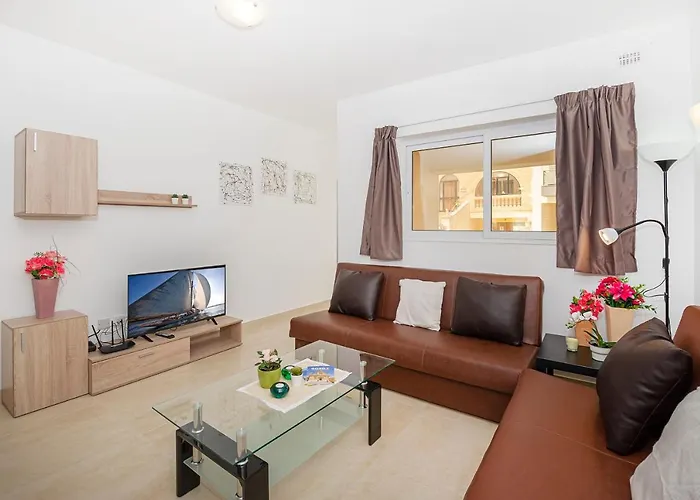 Summer Breeze 3 Bedroom Family Maisonette With Sunny Terrace In - By Getawaysmalta 公寓 *