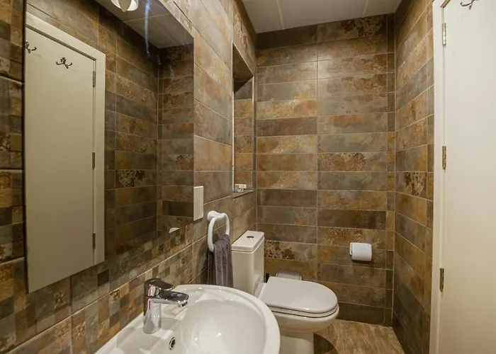 Summer Breeze 3 Bedroom Family Maisonette With Sunny Terrace In - By Getawaysmalta 梅利哈