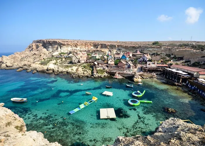 Summer Breeze 3 Bedroom Family Maisonette With Sunny Terrace In - By Getawaysmalta * 梅利哈