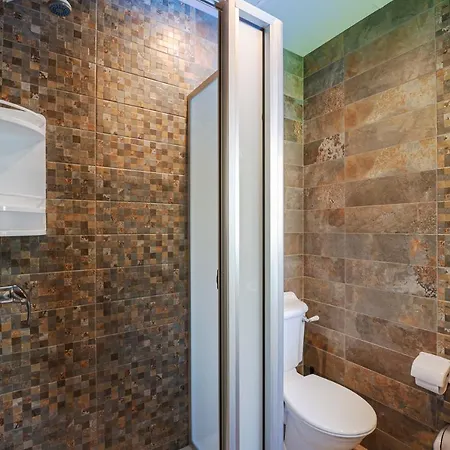 Appartement Summer Breeze 3 Bedroom Family Maisonette With Sunny Terrace In - By Getawaysmalta