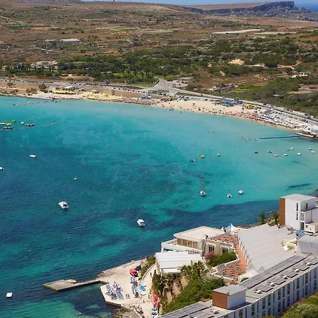 Appartamento Summer Breeze 3 Bedroom Family Maisonette With Sunny Terrace In - By Getawaysmalta